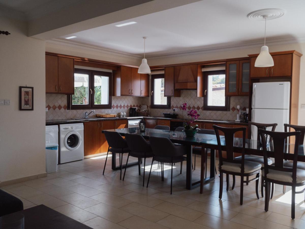 Villa Nikolina Dhrousha Kültér fotó