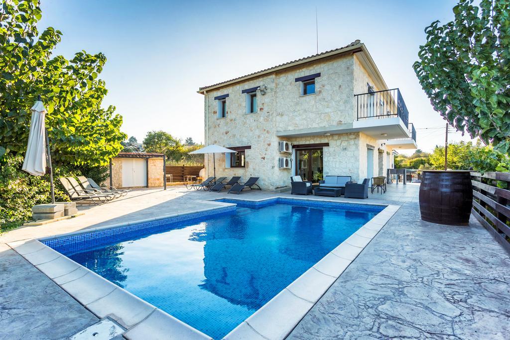 Villa Nikolina Dhrousha Kültér fotó